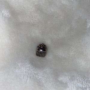 Pandora cupcake charm